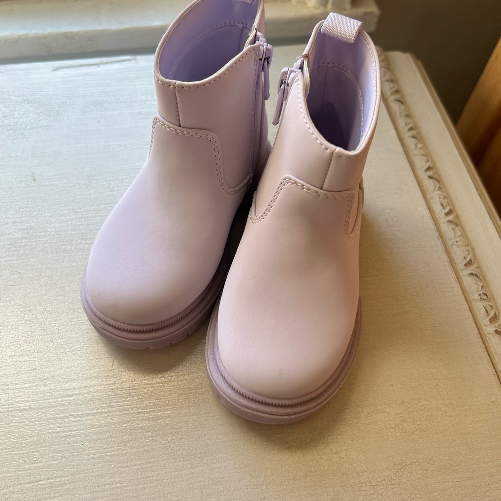 New Little Girl’s Cat & Jack Faux Suede Lavender Ankle Boots Size 7